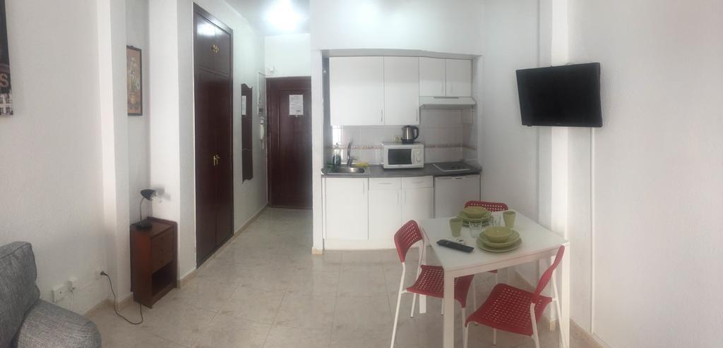 Estudio Las Huertas Мадрид Экстерьер фото
